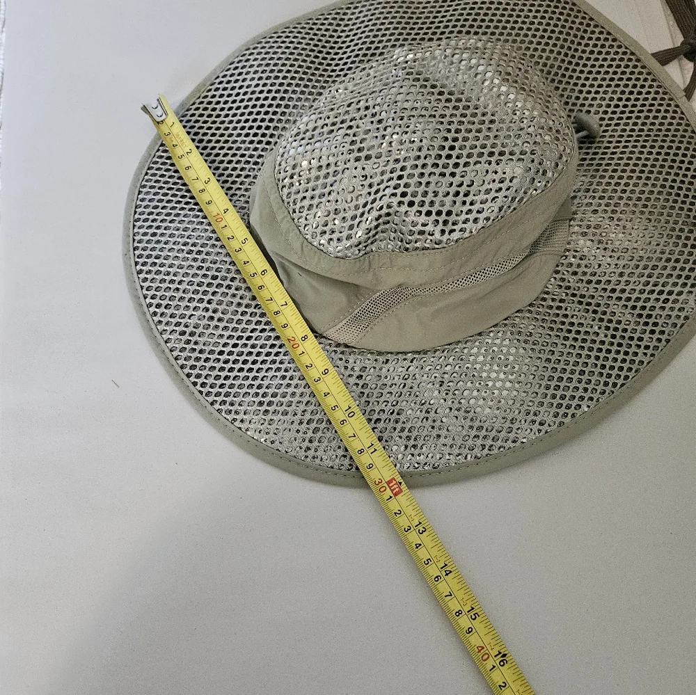Arctic Mesh Sun Hat Evaporate Cooling Hat With UV Protection.
